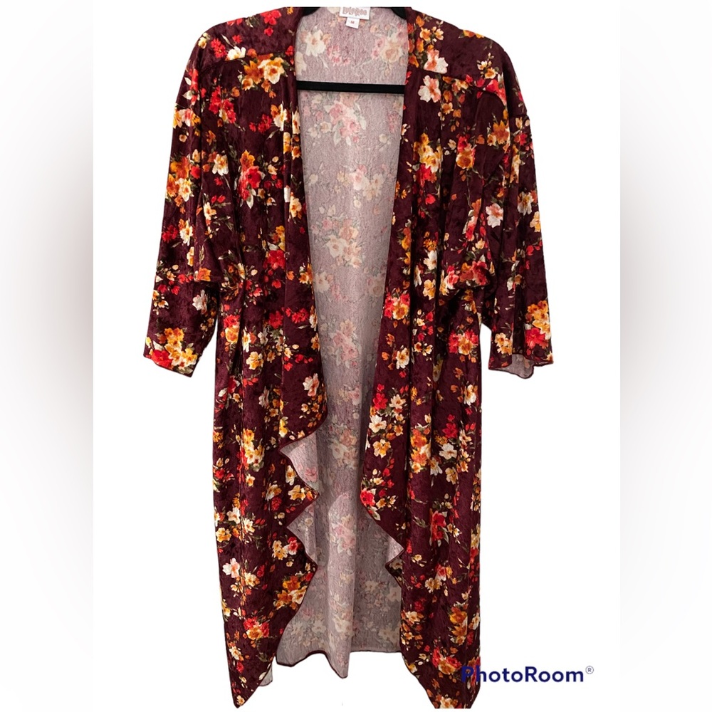 Lularoe floral velvet Shirley medium
